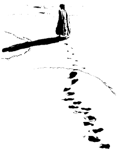 Imatge en blanc i negre que mostra la silueta d'un home al desert