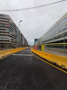 Paral·leles  que no ho semblen i  es fan petites a l'infinit 