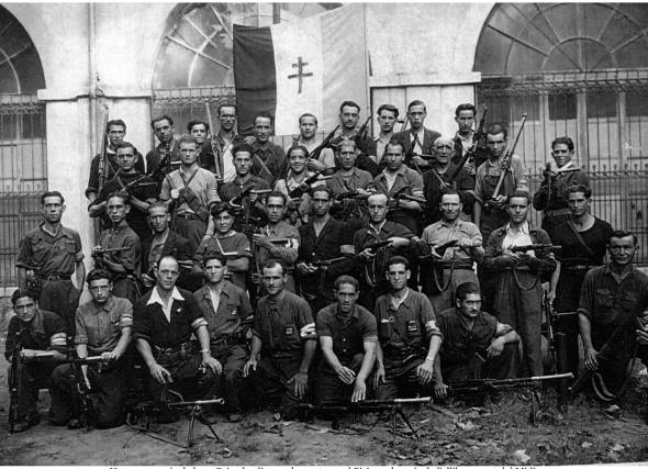 Membres de la 35 Brigada de la UNE comunista